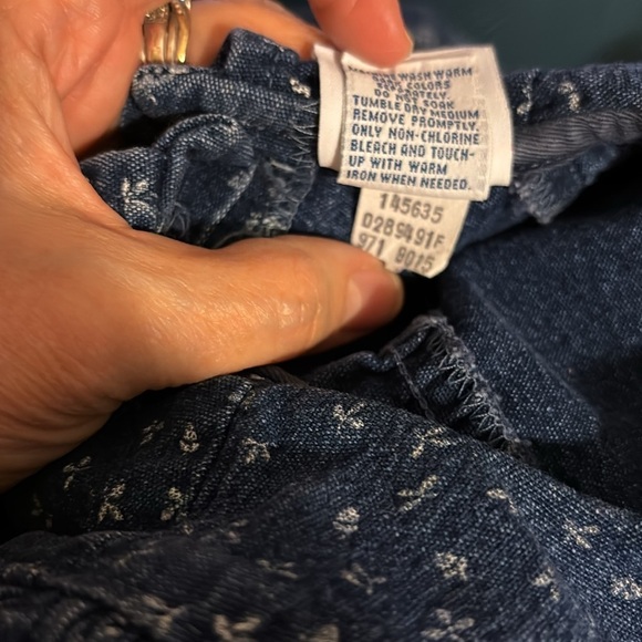 VTG 90’s. OshKosh B’Gosh Denim Dress Sz 3T Ruffle Collar Red Button Back Logo - Picture 7 of 8